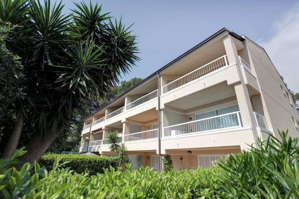 Beautiful Studio Close To Beach Private Parking Villeneuve-Loubet Eksteriør billede